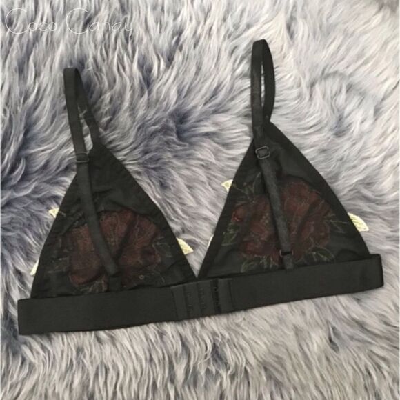 🆕Floral Bralette Crop Top - Picture 4 of 6